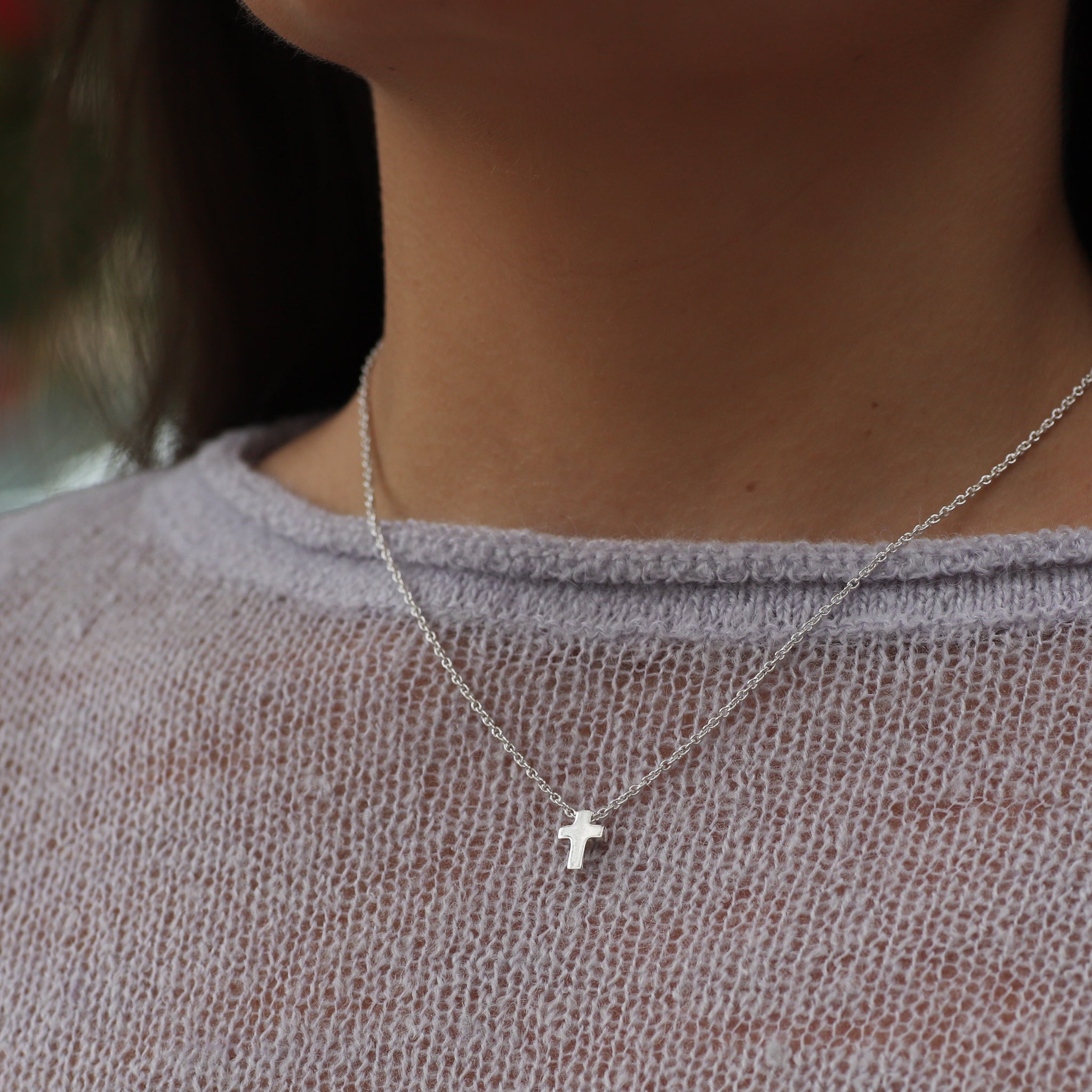 Women's Silver Cross Necklaces