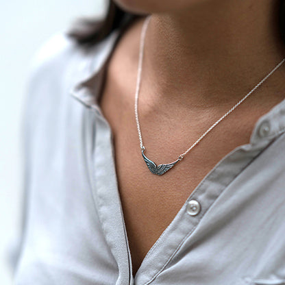 Silver angel wings necklace