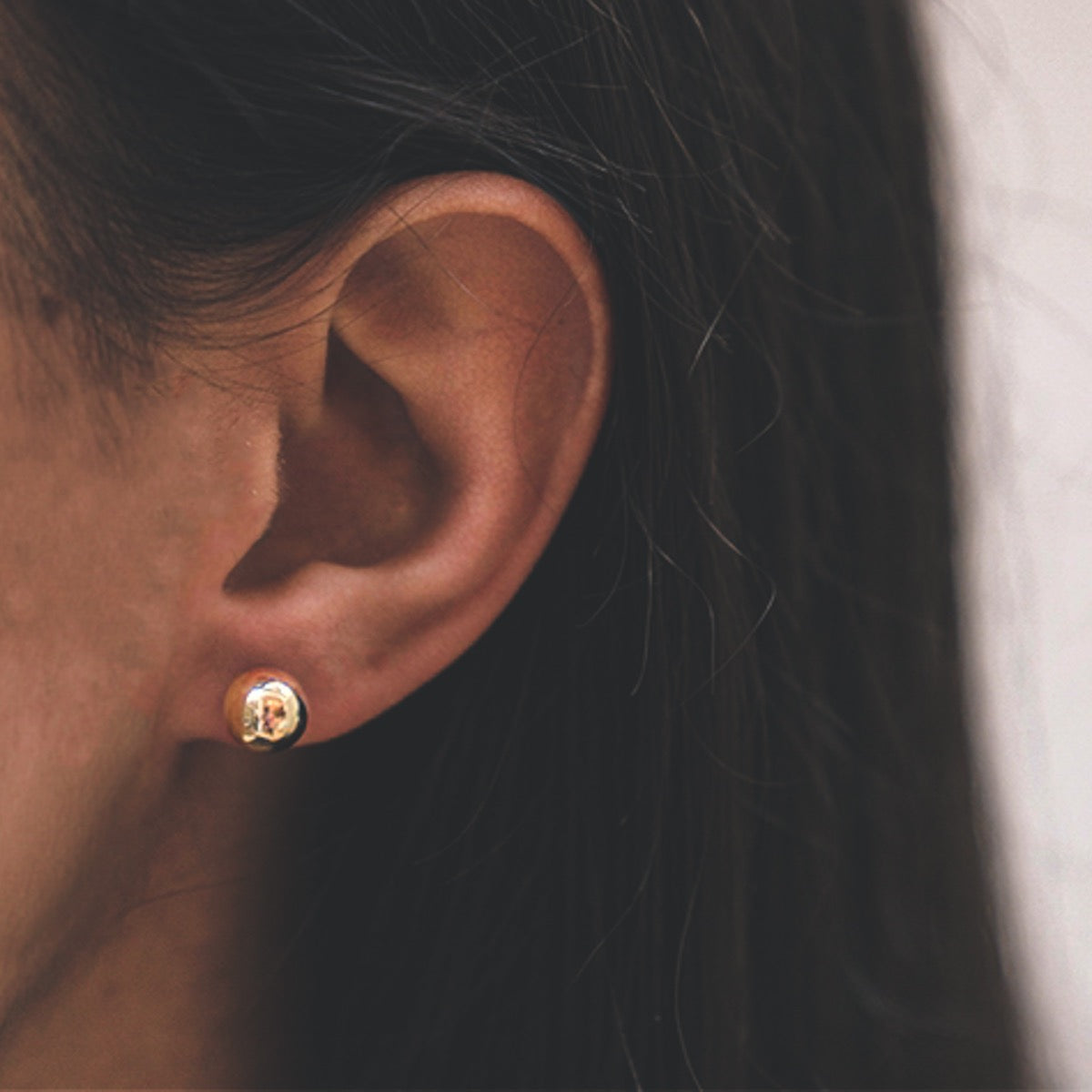 gold ball stud earrings