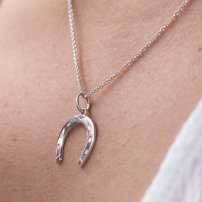 Silver horseshoe necklace