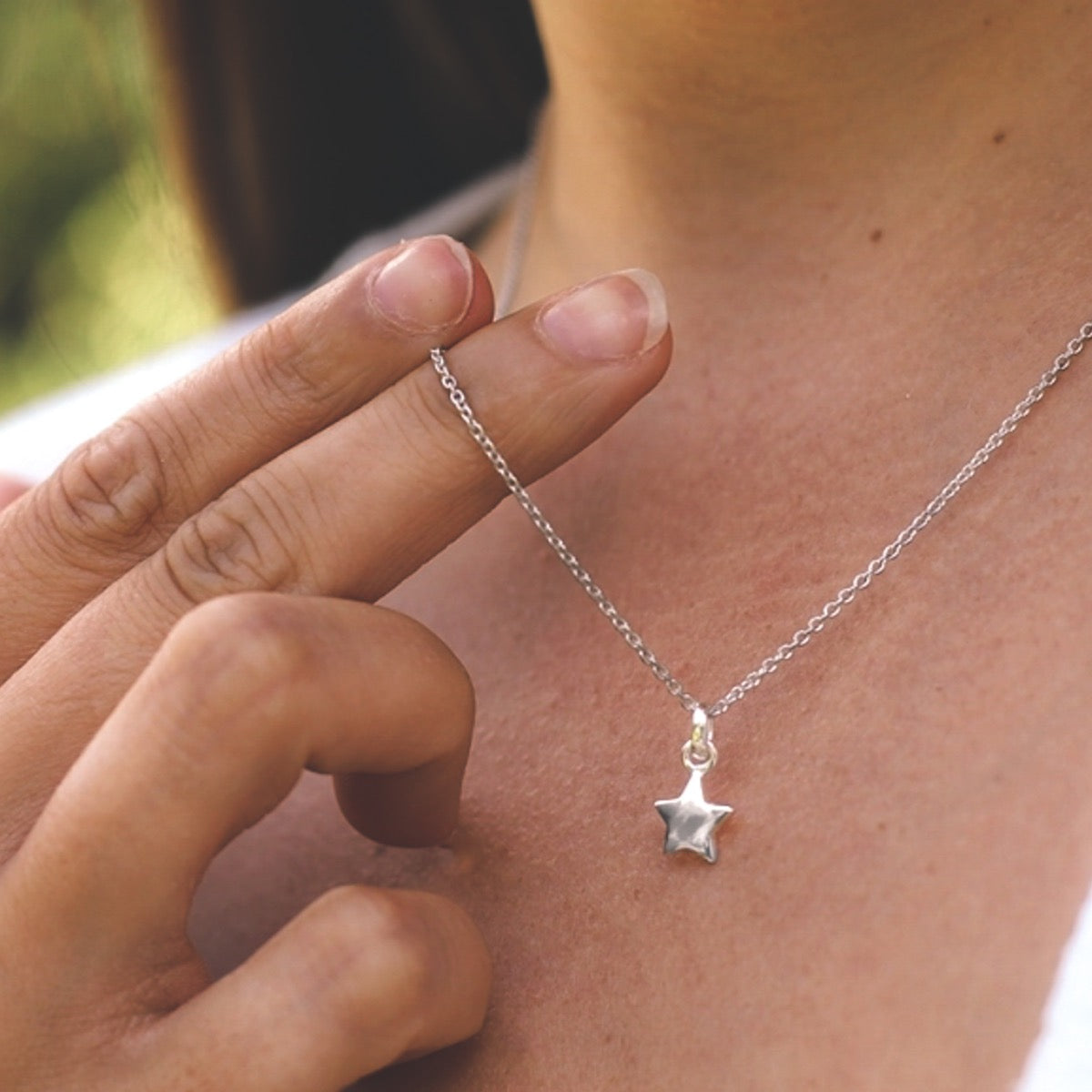 Solid silver star necklace 