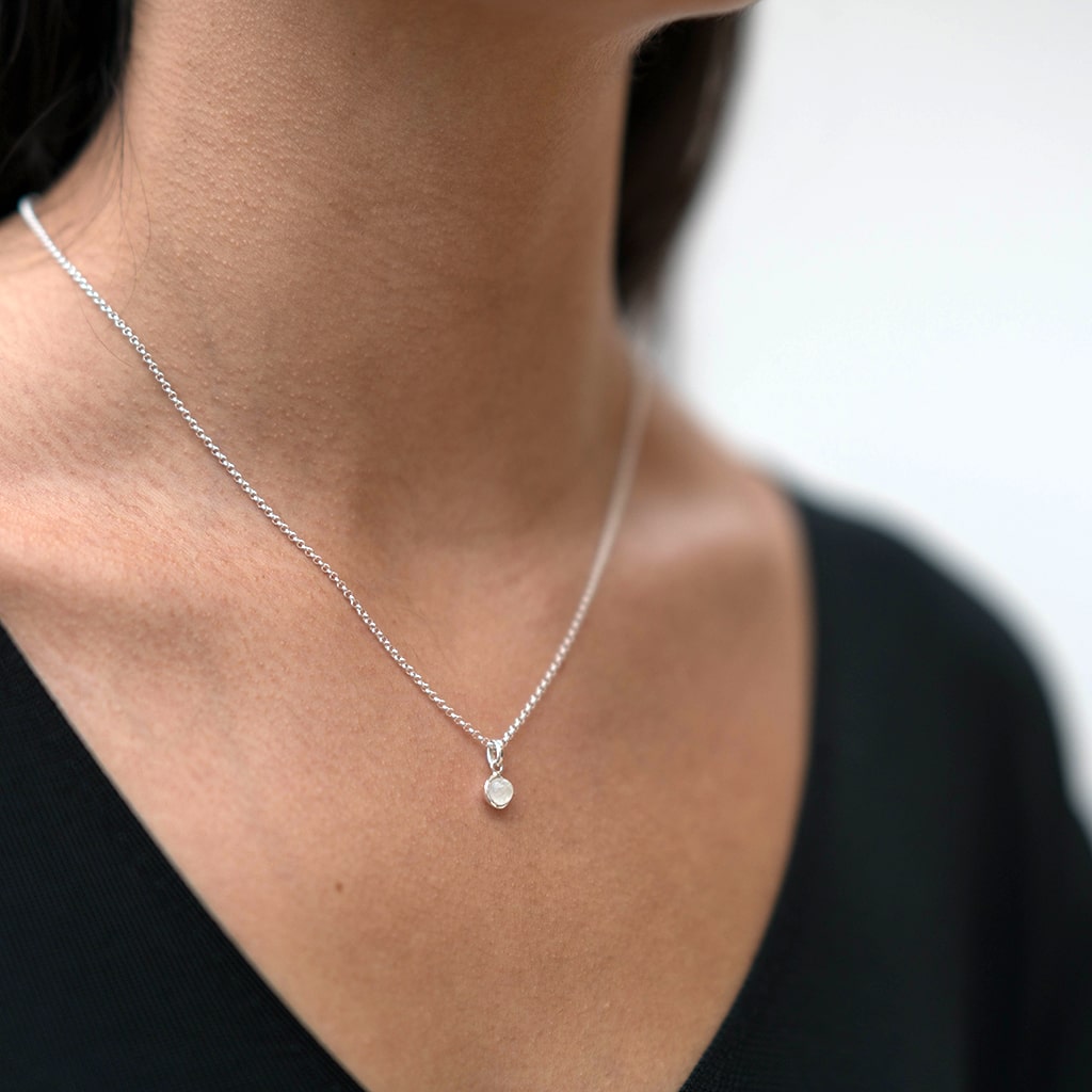 Silver moonstone necklace