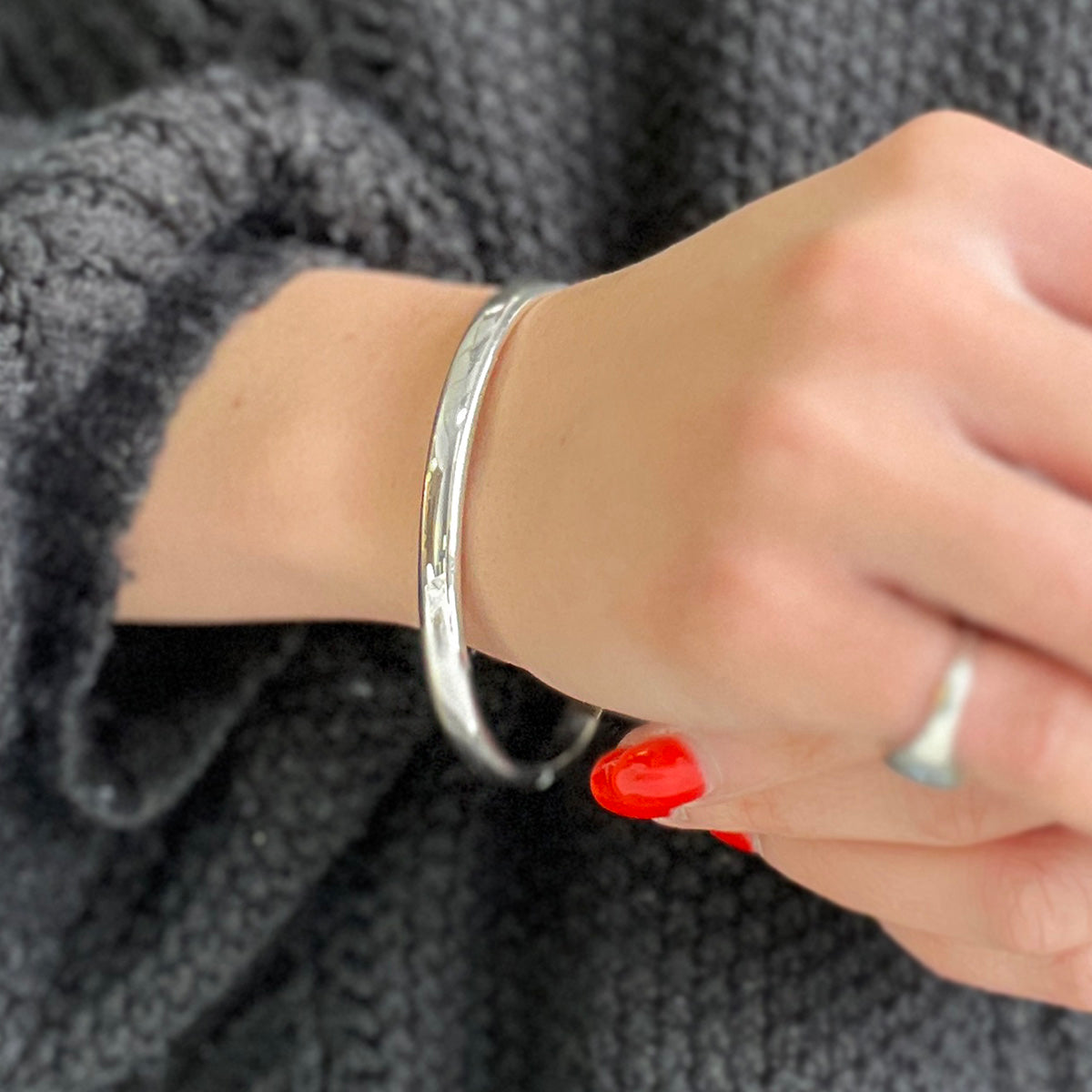 Oval Hinged Silver Bangle 6mm - hersey-and-son