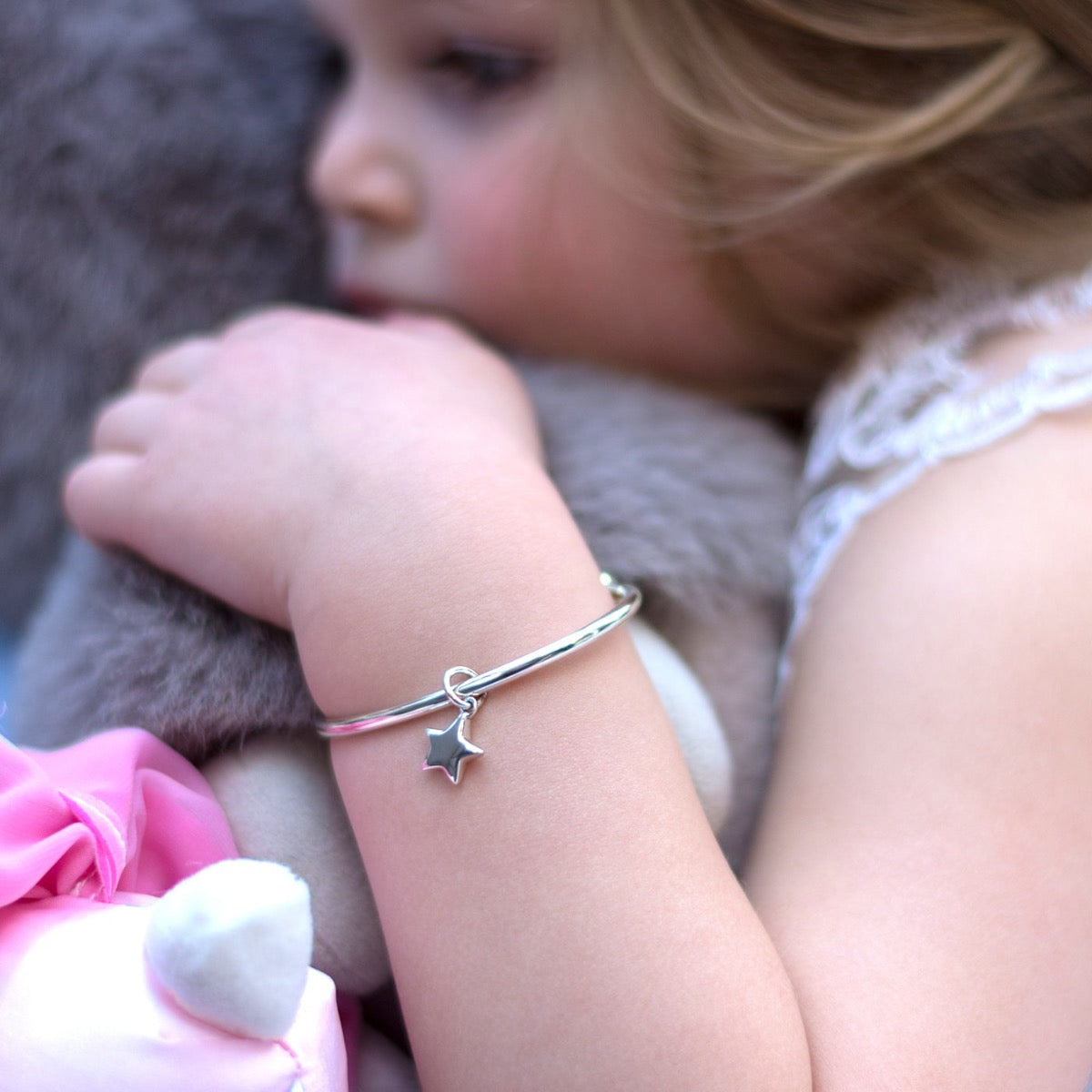 star silver torque bangle